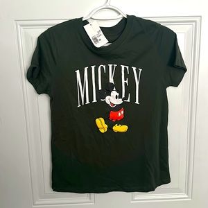 NEVER WORN with tags! Forever 21 medium Mickey shirt!